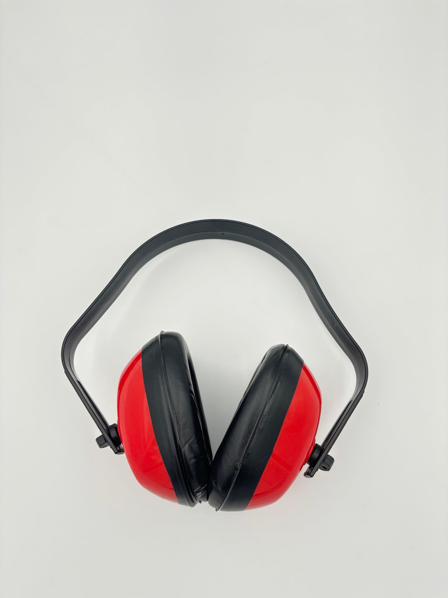 BU-KO Noise-Reducing Safety Ear Muffs – Heavy-Duty Hearing Protection for Garden Tools